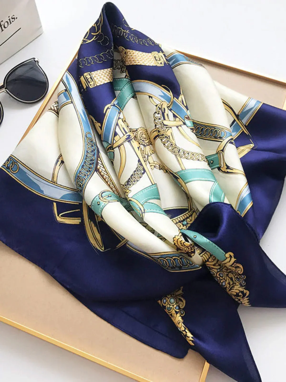 Foulard Châle Carré 100% Soie de Mûrier Imprimé 88*88cm - Image 8