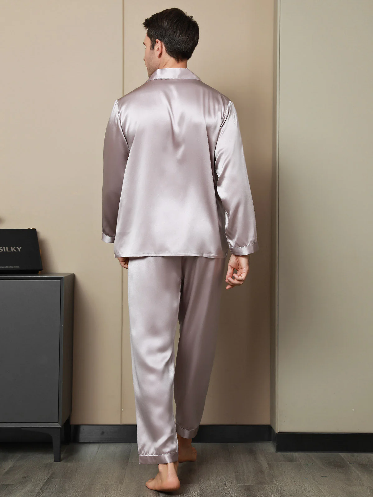 Ensemble Pyjama Pour Homme En Pure Soie À Manches Longues Avec Col À Revers Et Boutonnage - Image 27