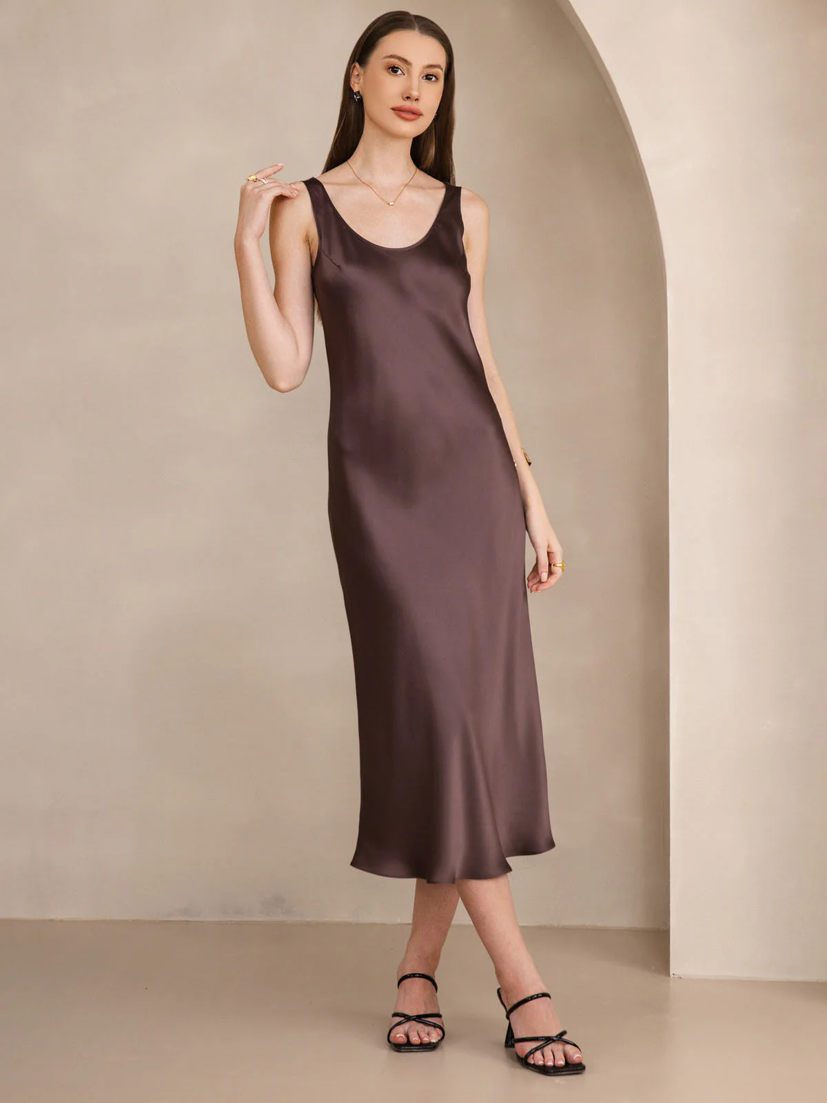 Pure Soie Sangle Larges Sans Manches Longue Robe - Image 30