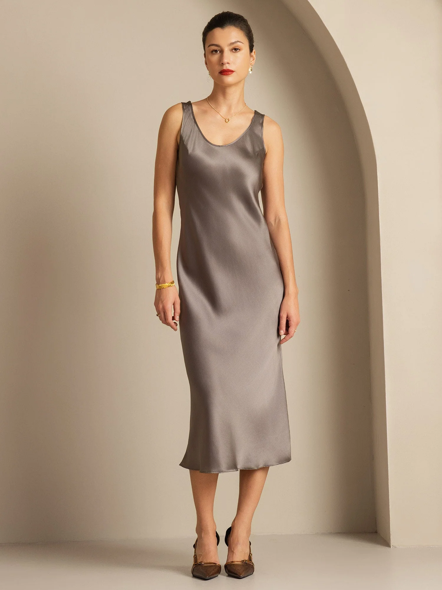 Pure Soie Sangle Larges Sans Manches Longue Robe - Image 32