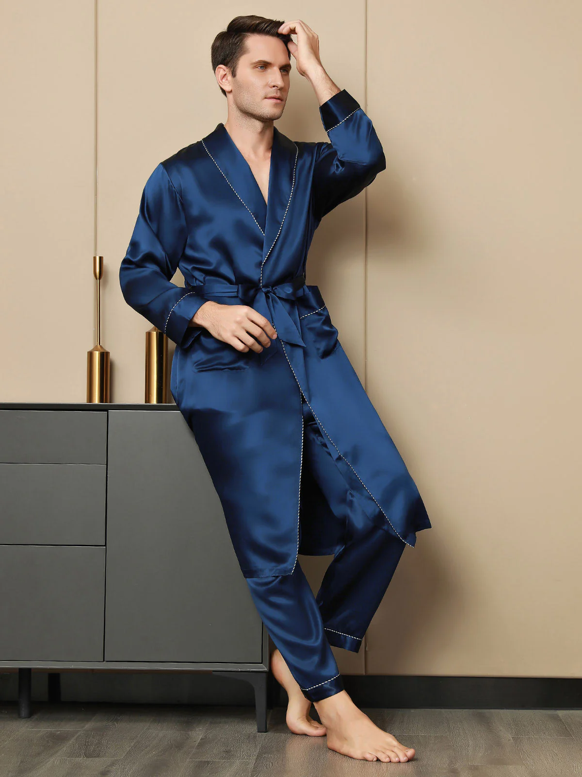 Peignoir Ceinturée Contrastante En Pure Soie (Sans Pantalon) - Image 5