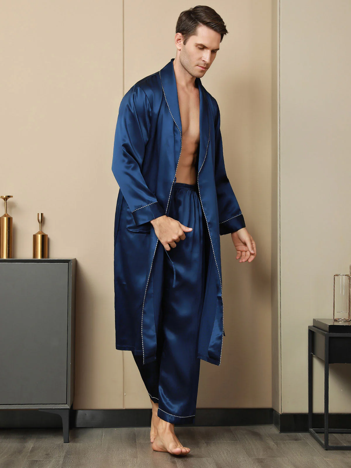 Peignoir Ceinturée Contrastante En Pure Soie (Sans Pantalon) - Image 9