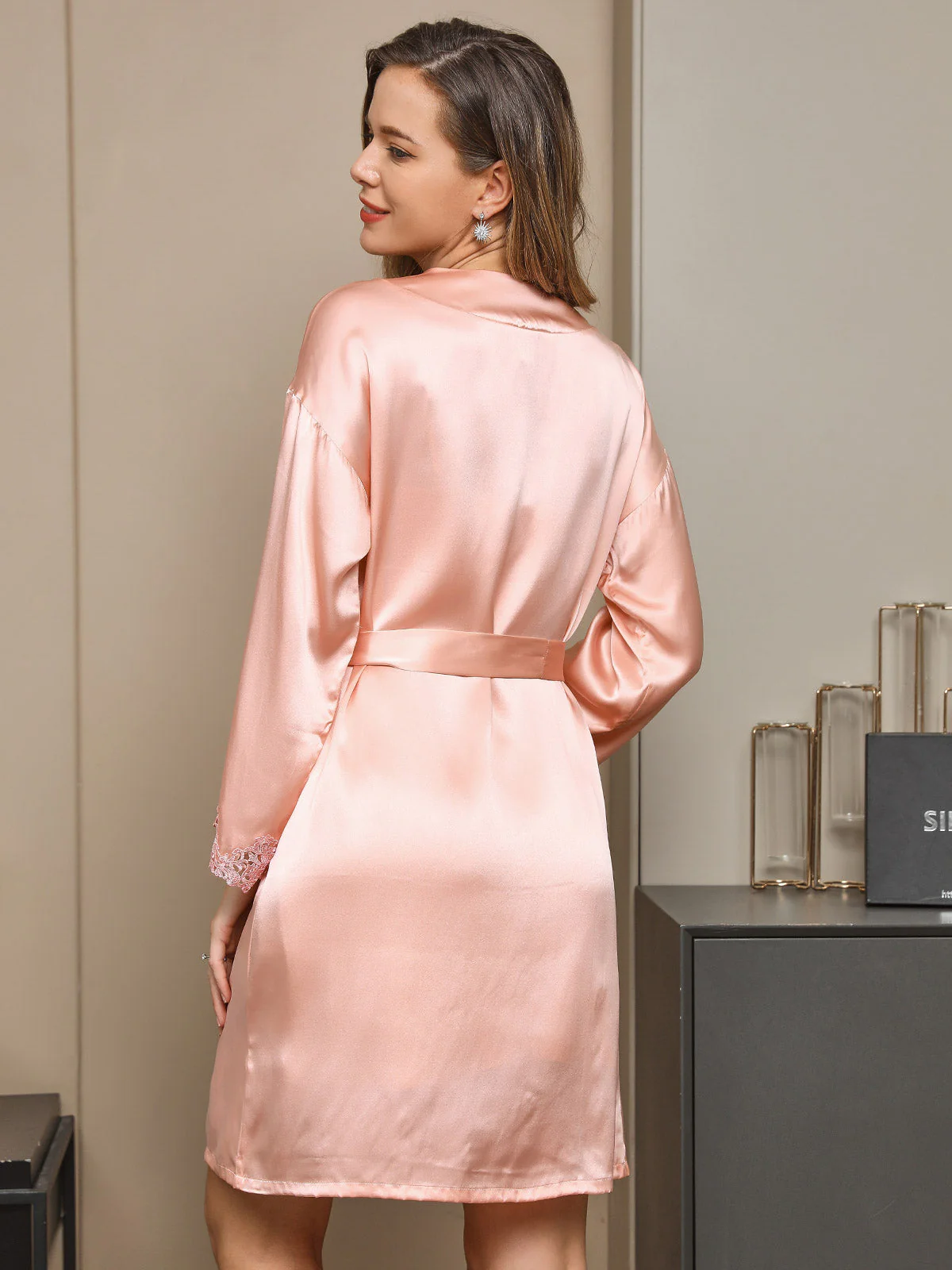 Ensemble Nuisette Et Robe Courte En Pure Soie Avec Dentelle Et Fente - Image 10