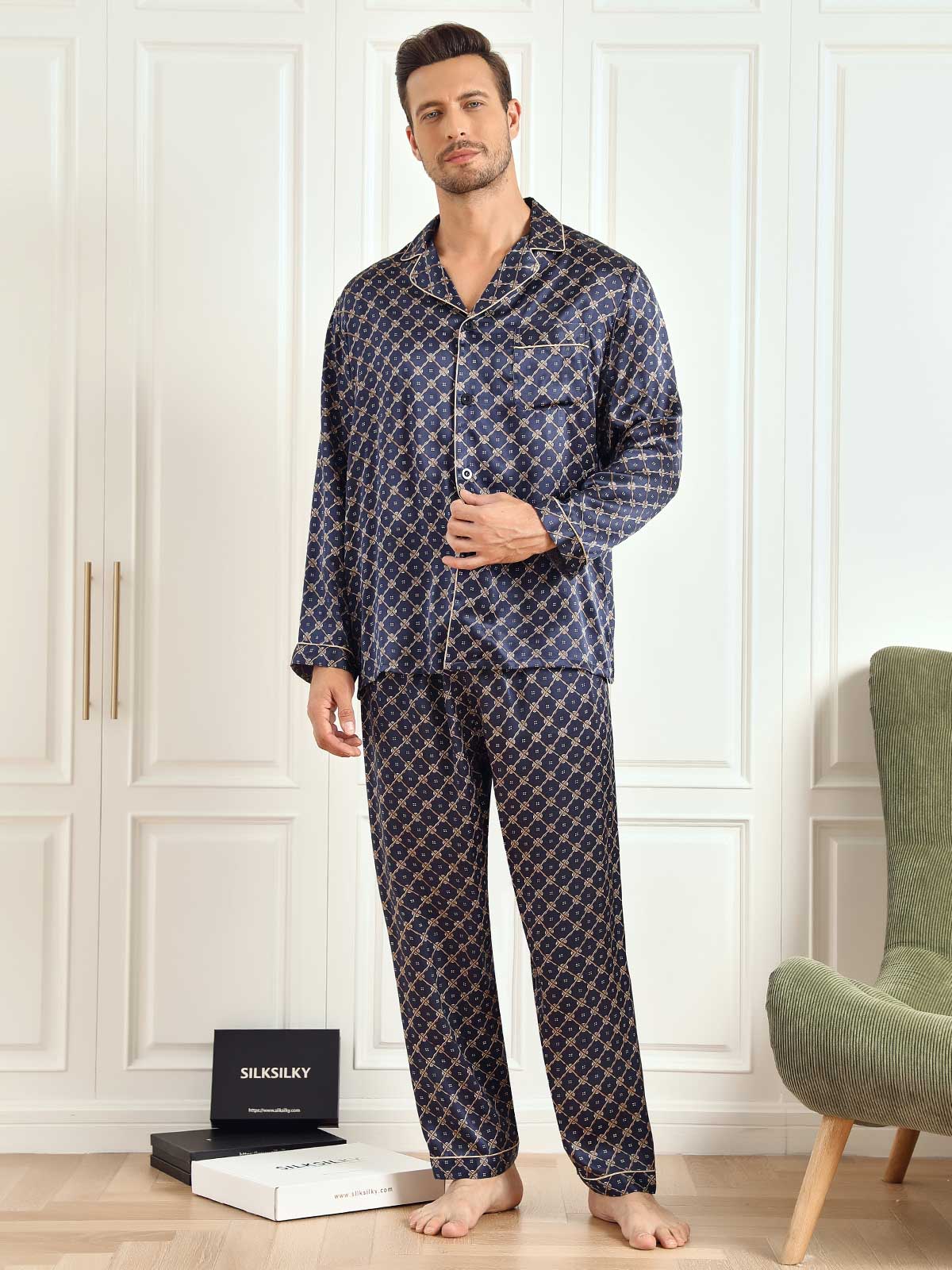 Ensemble De Pyjama Homme À Manches Longues En Soie Pure Avec Motif Chaîne Bleu Marine Et Pantalon - Image 4