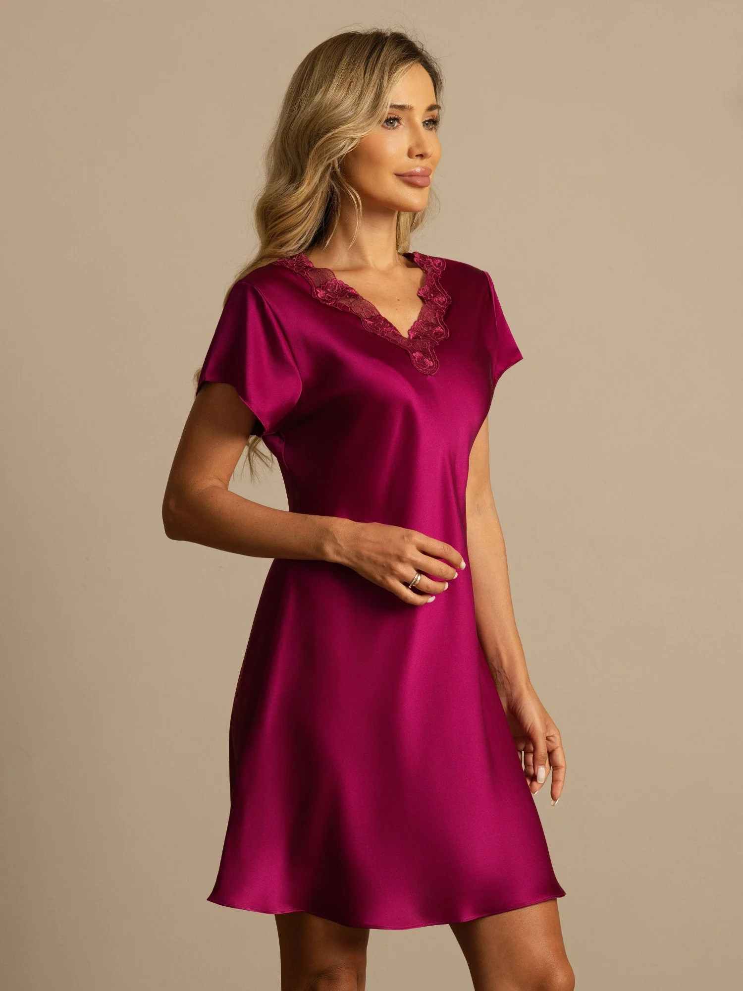 Chemise de Nuit Sexy Fendue sur le côté en Pure Soie - Image 10