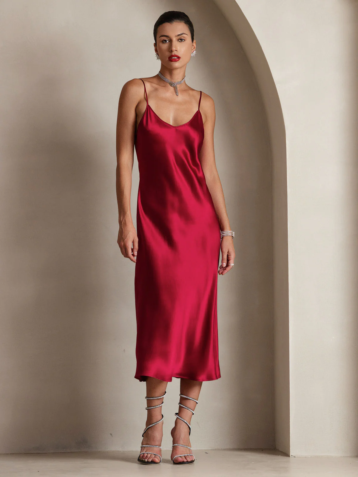 Robe Longue en Soie avec Bretelles Spaghetti - Image 4