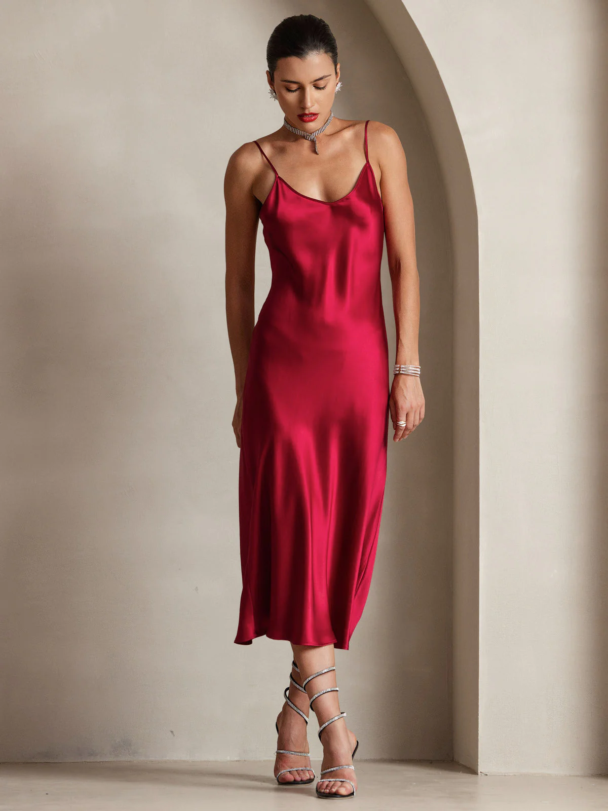 Robe Longue en Soie avec Bretelles Spaghetti - Image 5