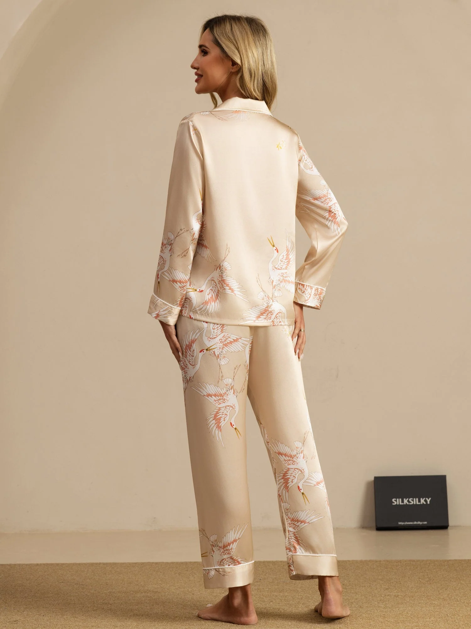 Ensemble De Pyjama En Soie Pure 19Momme Pour Femme À Revers Et À Manches Longues Avec Imprimé Grue - Image 31