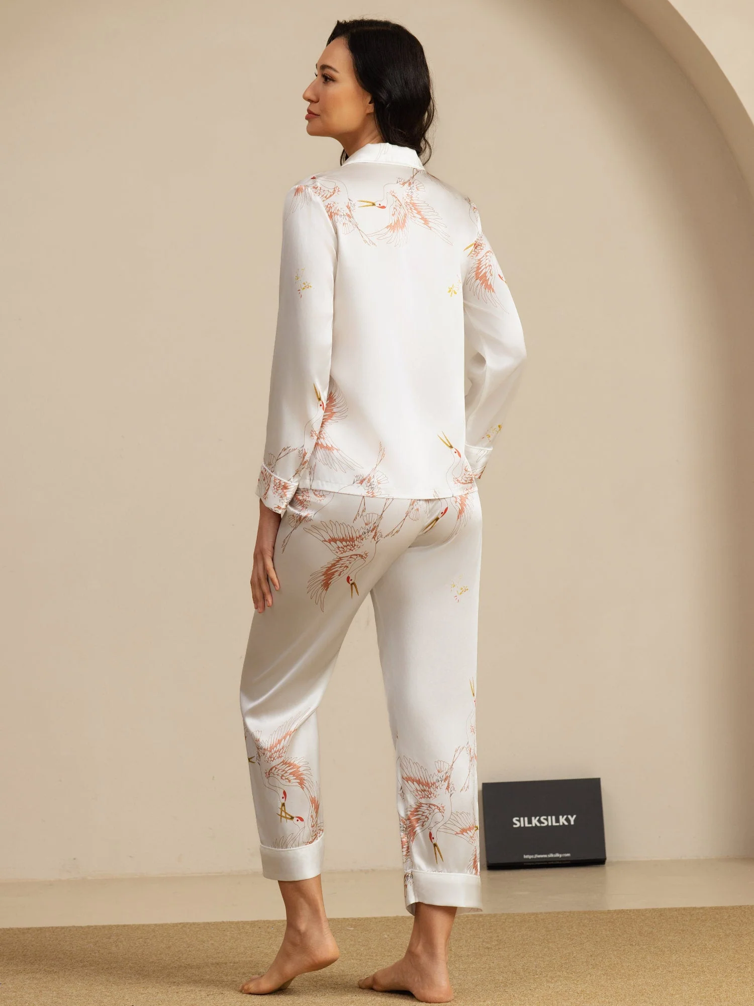 Ensemble De Pyjama En Soie Pure 19Momme Pour Femme À Revers Et À Manches Longues Avec Imprimé Grue - Image 45